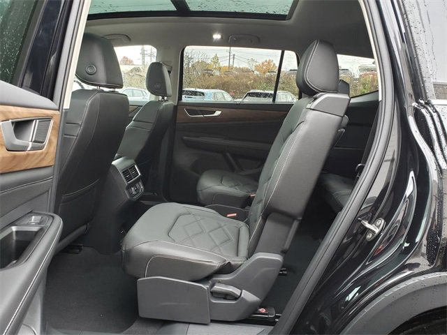 New 2026 Volkswagen Atlas SE image 8