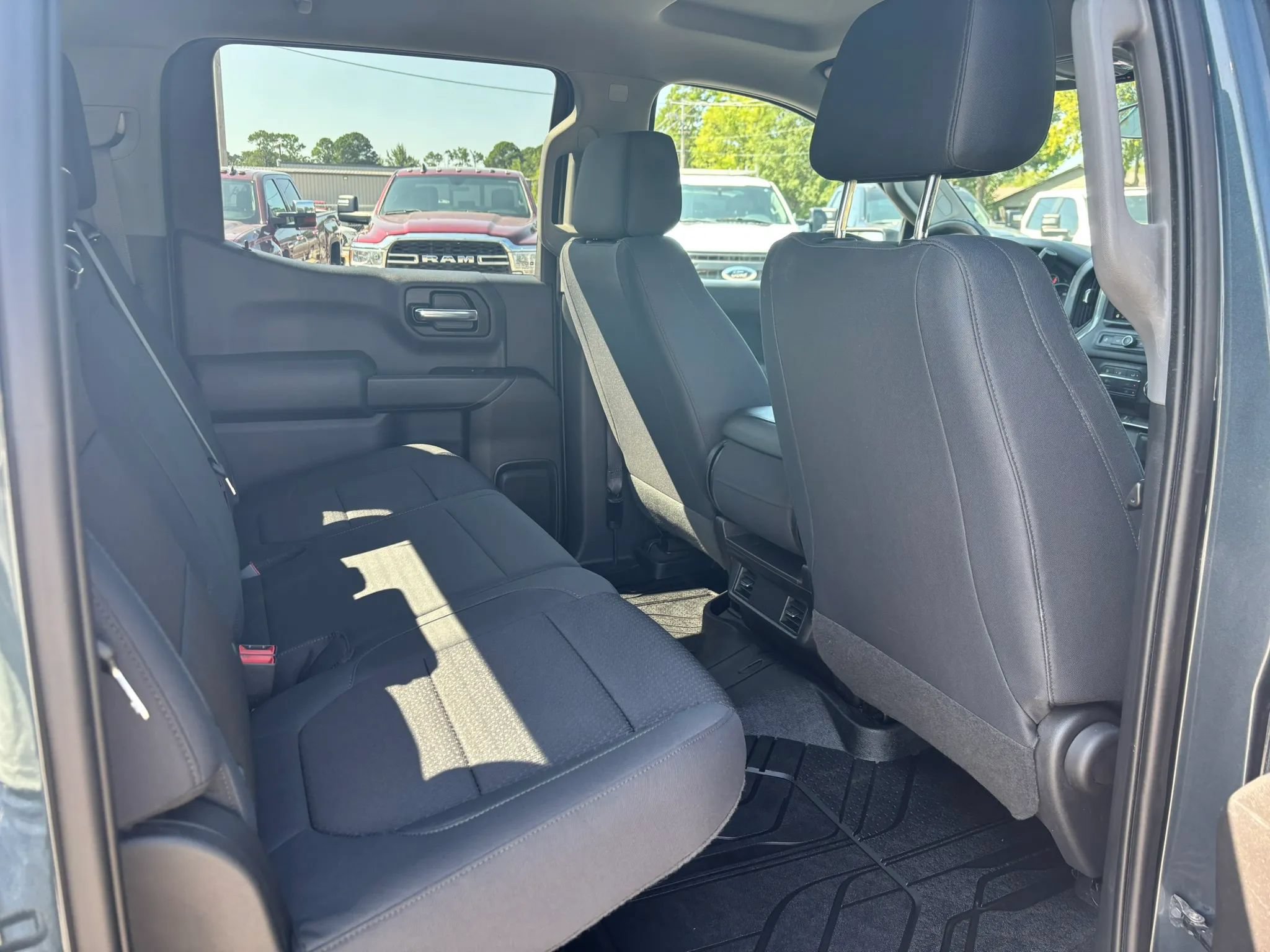 Used 2019 Chevrolet Silverado 1500 Custom Trail Boss w/ Custom Convenience Package AWD/4WD image 16