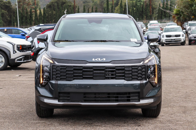 New 2027 Kia Sportage LX FWD image 3