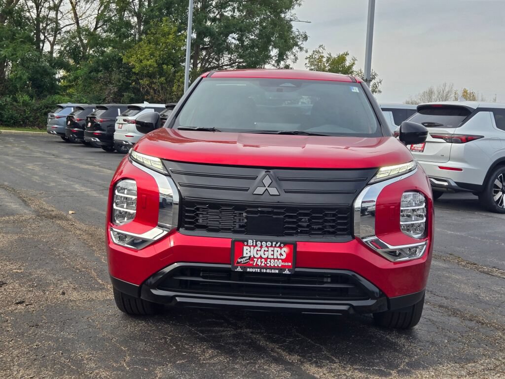 New 2027 Mitsubishi Outlander LE AWD/4WD image 2