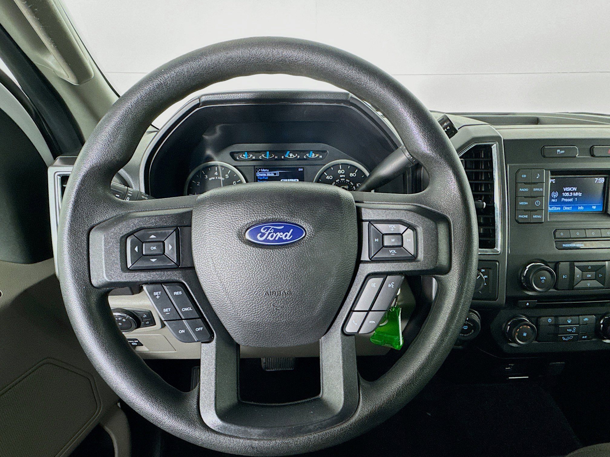 Used 2017 Ford F150 XLT w/ Trailer Tow Package image 11