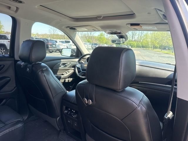 Used 2019 Chevrolet Traverse Premier w/ Redline Edition image 14