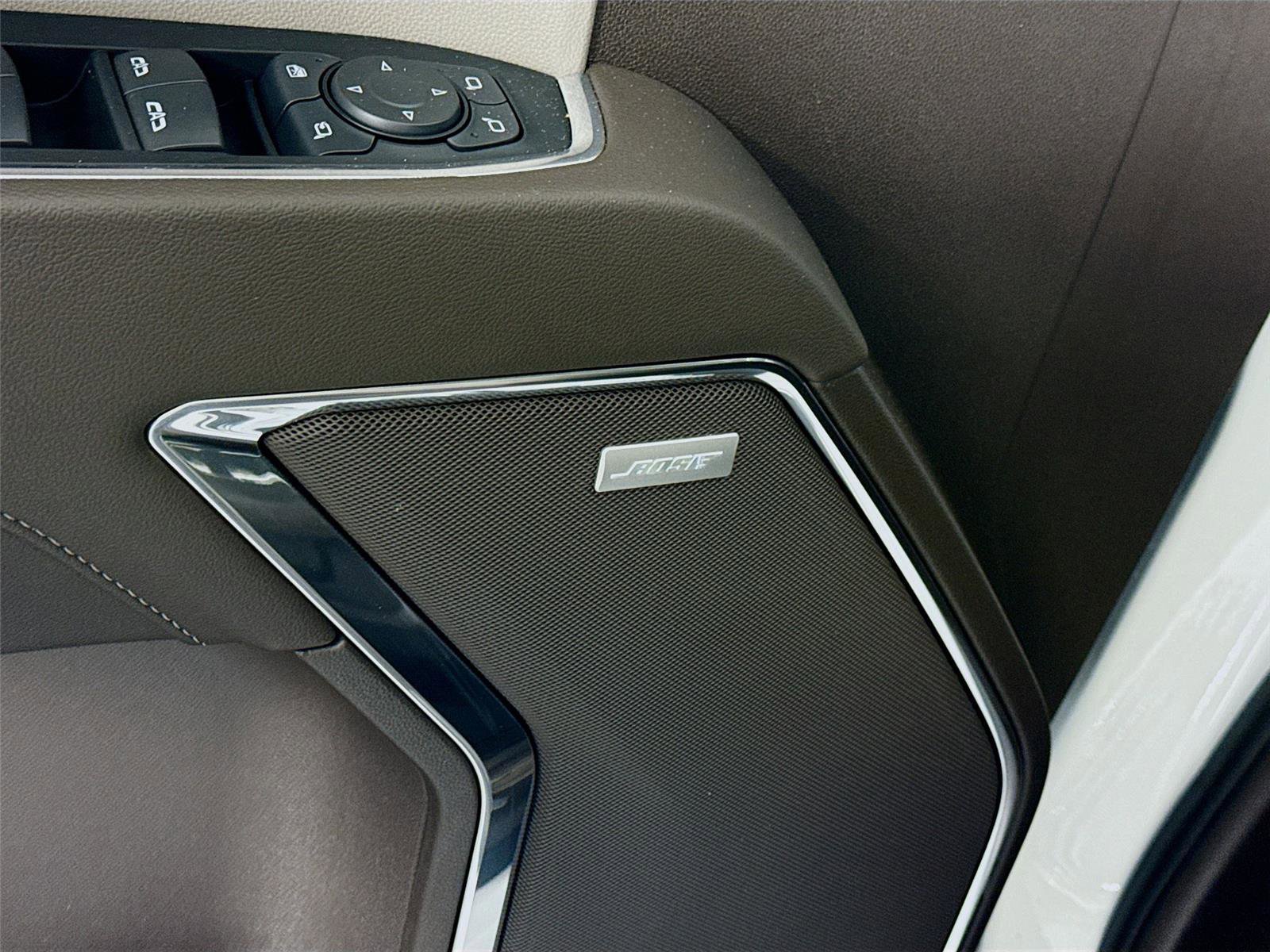 Used 2024 GMC Sierra 1500 SLT image 13