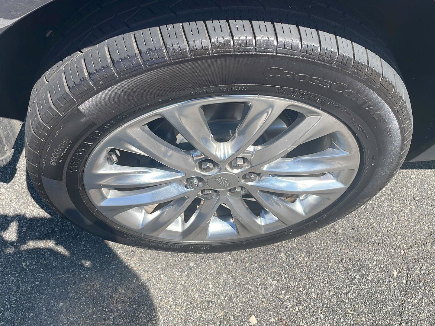 Used 2019 Cadillac XT5 Platinum AWD/4WD image 26