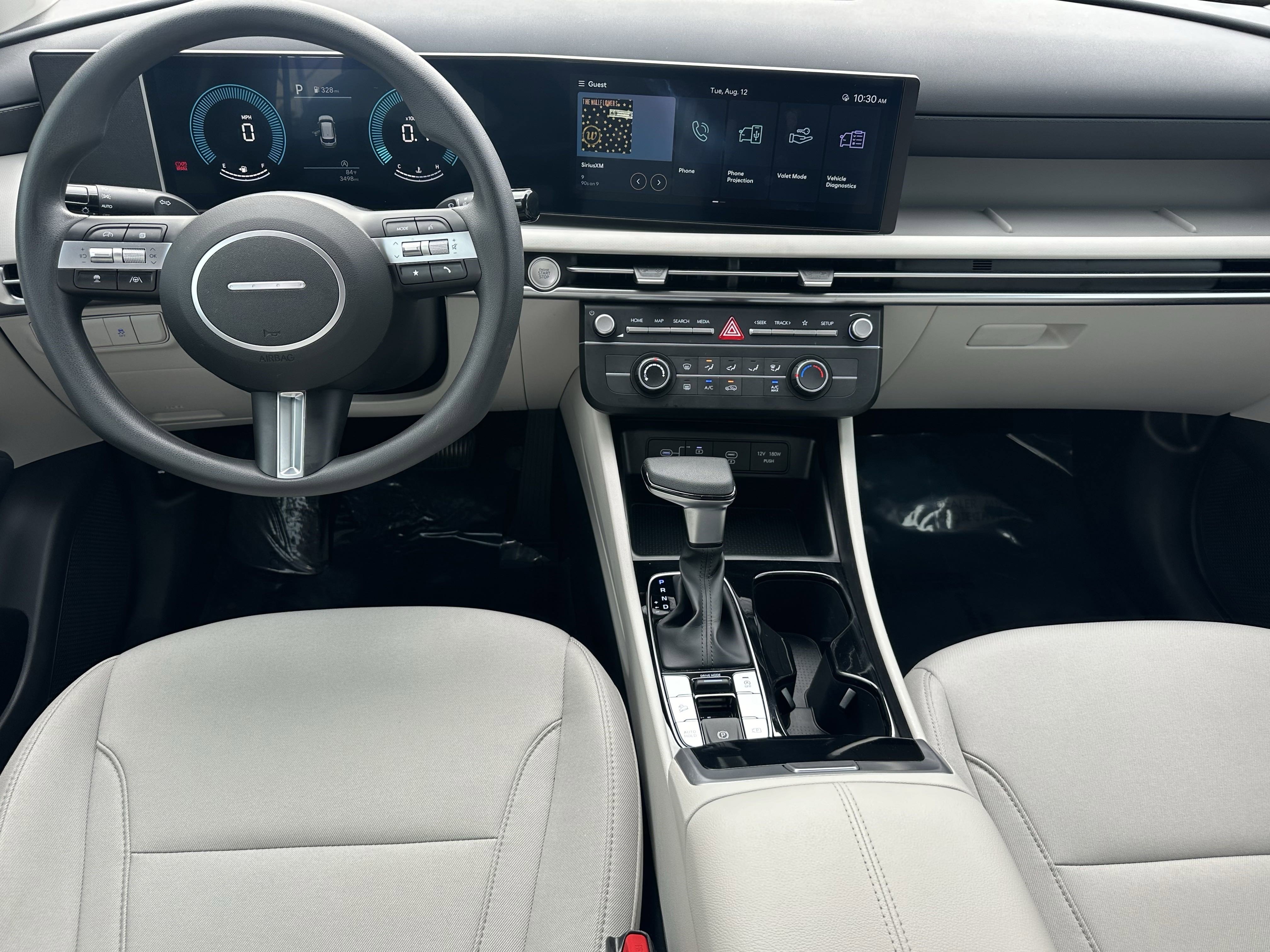 Used 2025 Hyundai Tucson SE image 23