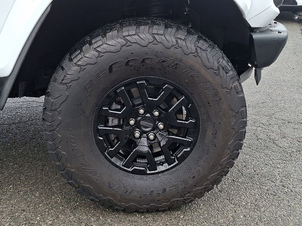 Used 2024 Ford Bronco Raptor w/ Interior Carbon Fiber Pack 6 image 11