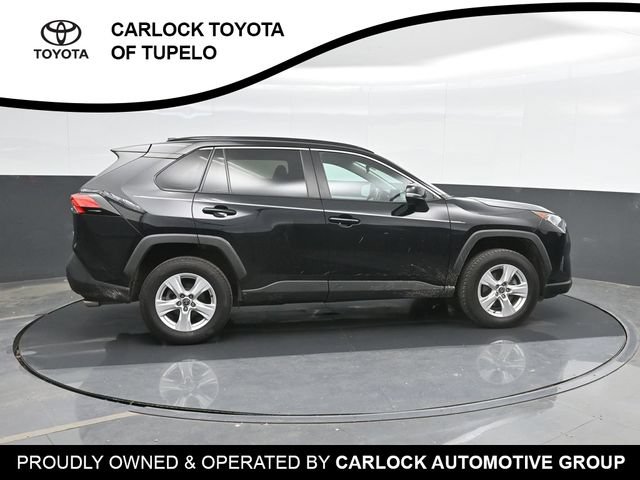 Used 2021 Toyota RAV4 XLE FWD image 4