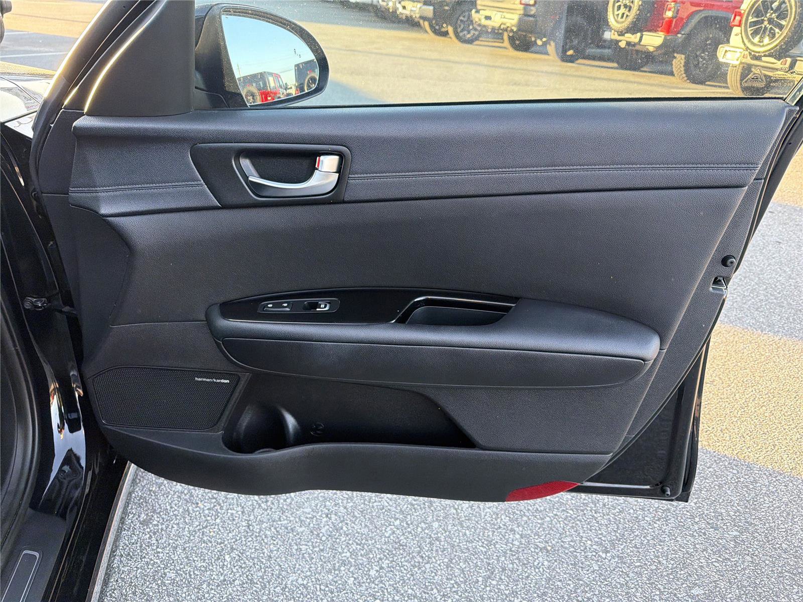 Used 2016 Kia Optima SX w/ Chrome Wheel Package image 12