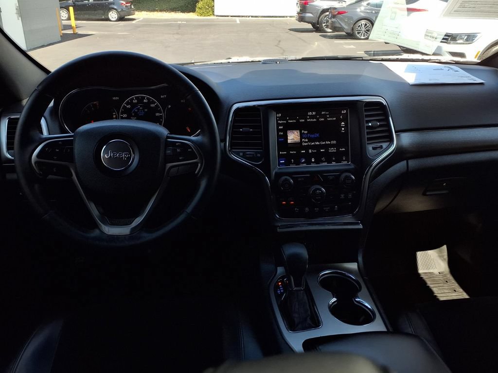 Used 2018 Jeep Grand Cherokee Altitude RWD image 21