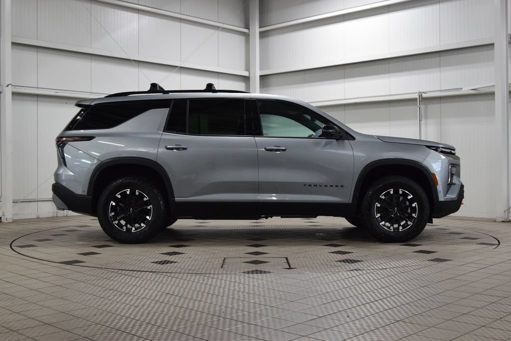 New 2026 Chevrolet Traverse Z71 w/ Enhanced Driving Package AWD/4WD image 9