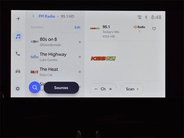 Used 2025 Toyota Corolla LE image 18