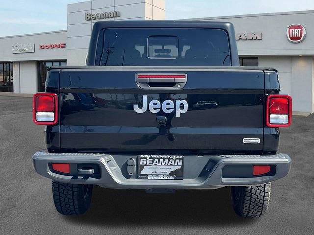 Used 2023 Jeep Gladiator Overland image 6
