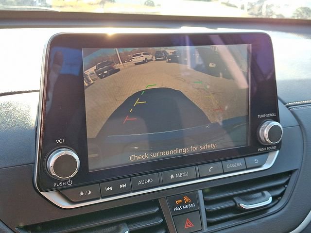 Used 2022 Nissan Altima 2.5 SV w/ SV Premium Package image 18