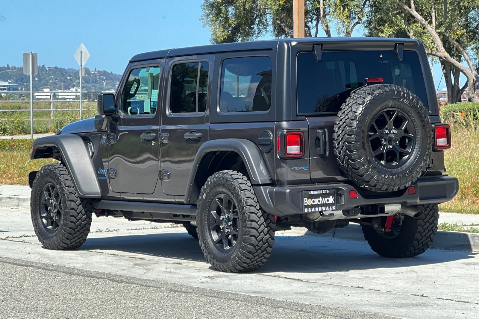 Used 2025 Jeep Wrangler Unlimited Sport S 4xe AWD/4WD image 6
