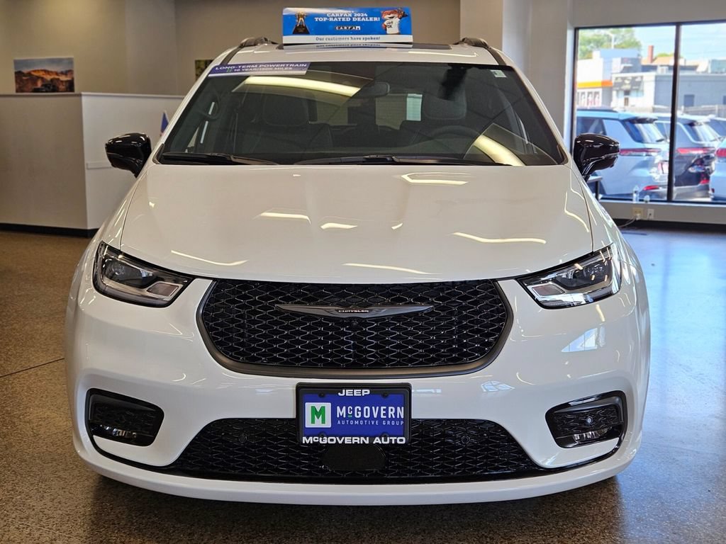 New 2025 Chrysler Pacifica Select w/ Fav Edition Package FWD image 6