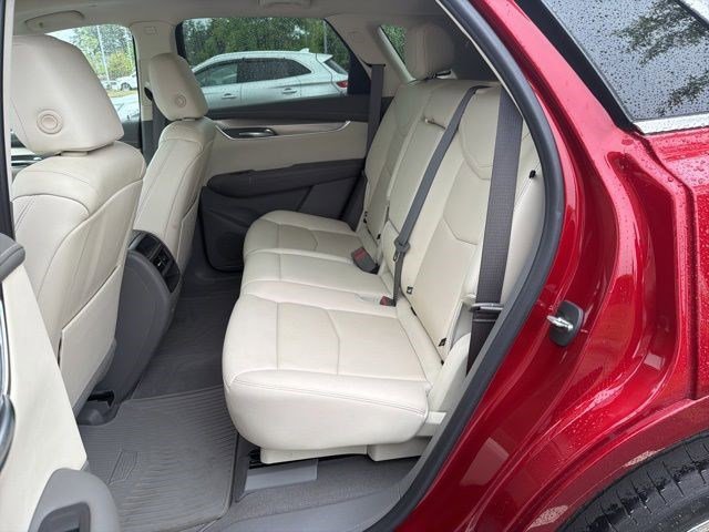Used 2021 Cadillac XT5 Premium Luxury FWD image 19
