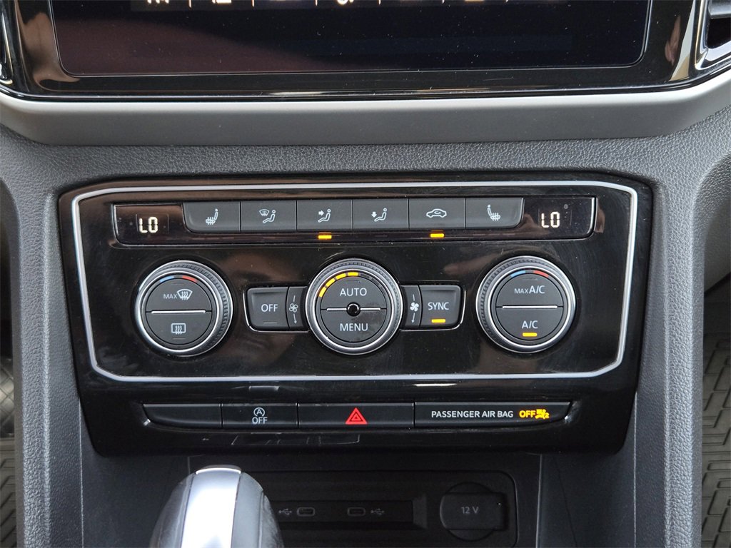 Used 2022 Volkswagen Atlas Cross Sport SE image 21