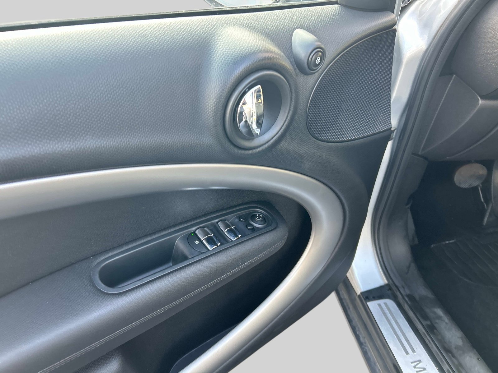 Used 2014 MINI Cooper Countryman image 17