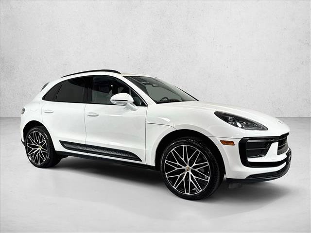 Certified 2026 Porsche Macan AWD/4WD image 7