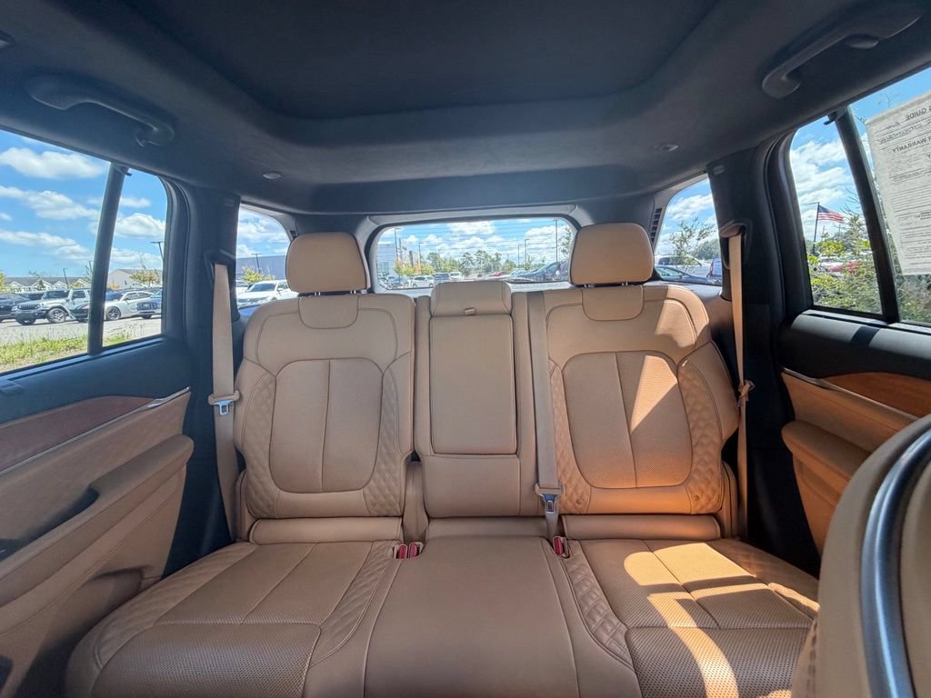 Used 2022 Jeep Grand Cherokee Summit AWD/4WD image 38