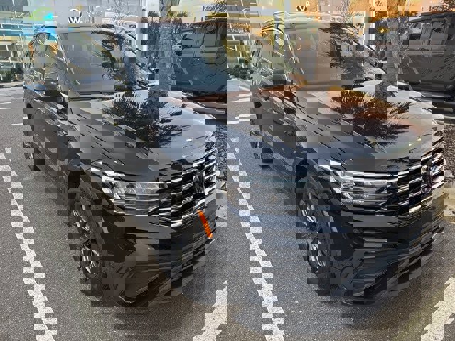 Used 2022 Volkswagen Tiguan SE