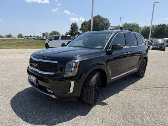 Used 2022 Kia Telluride SX w/ SX Prestige Package AWD/4WD image 3
