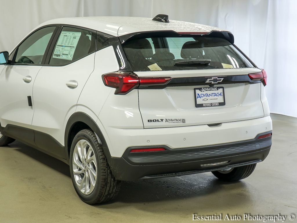 New 2027 Chevrolet Bolt LT FWD image 7