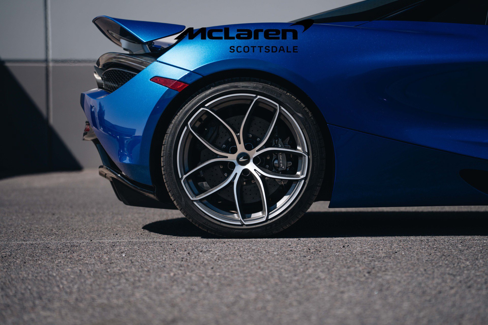 Used 2022 McLaren 720S Luxury RWD image 24