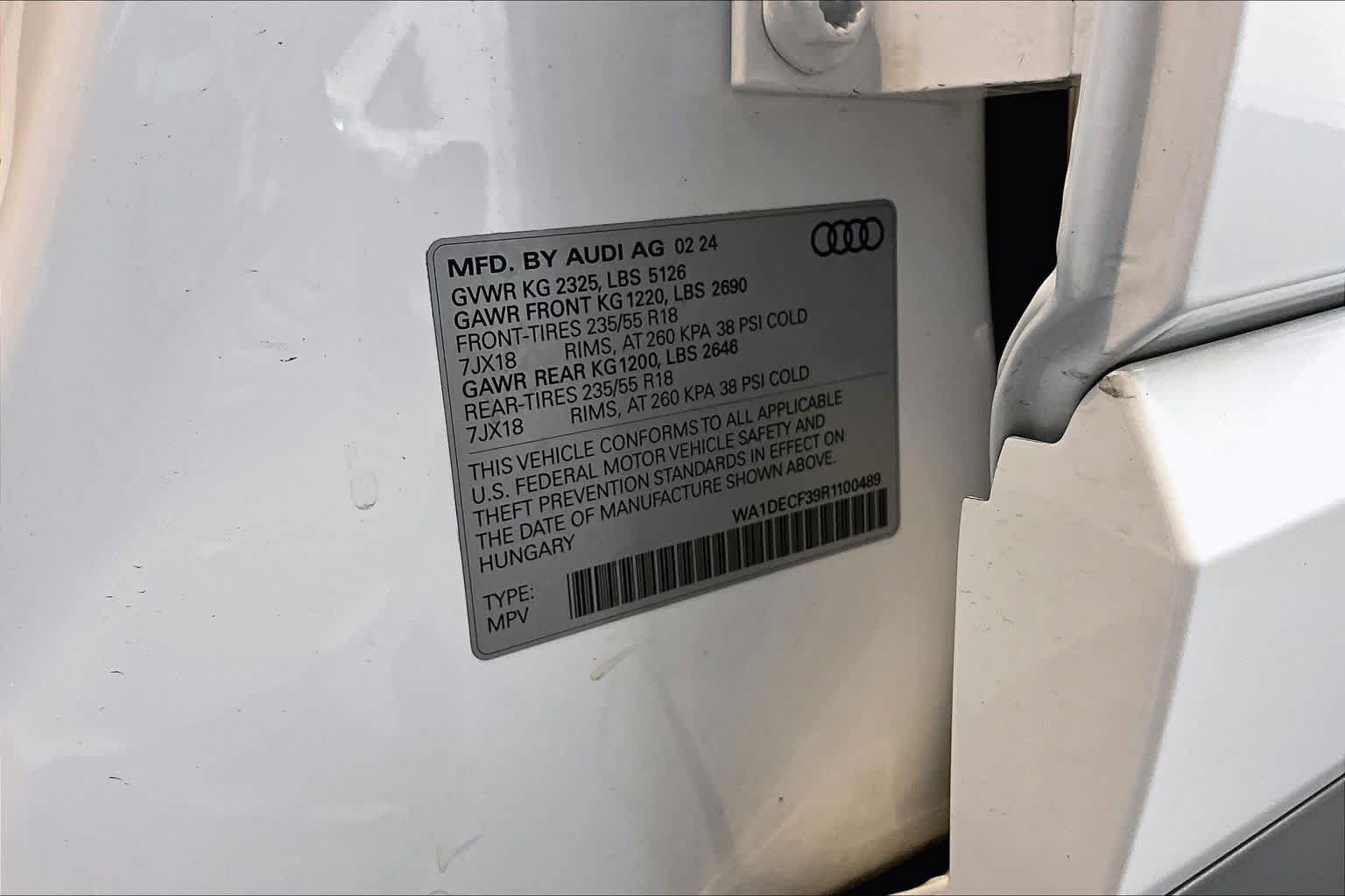 Certified 2024 Audi Q3 2.0T Premium w/ Convenience Package AWD/4WD image 34
