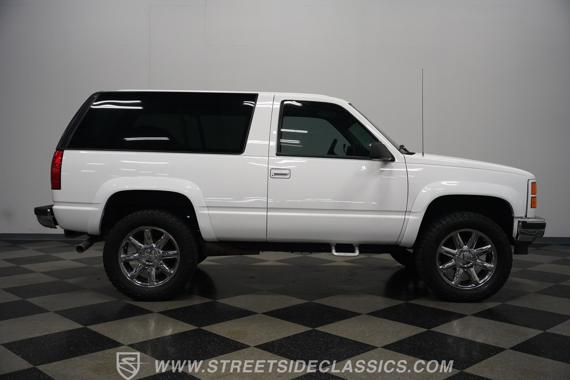 Used 1994 GMC Yukon 4WD 2-Door image 17