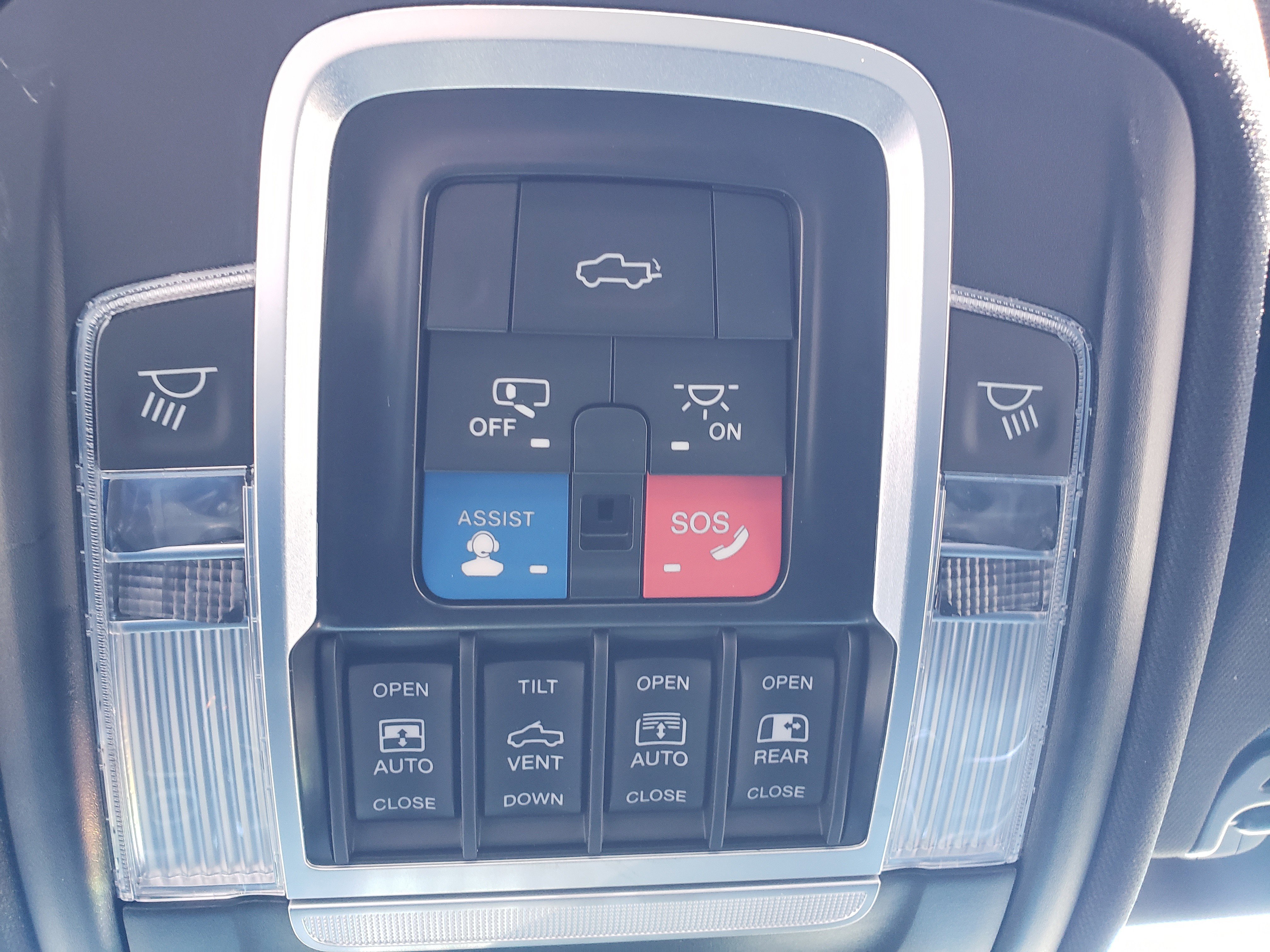 Used 2022 RAM 1500 Limited image 23