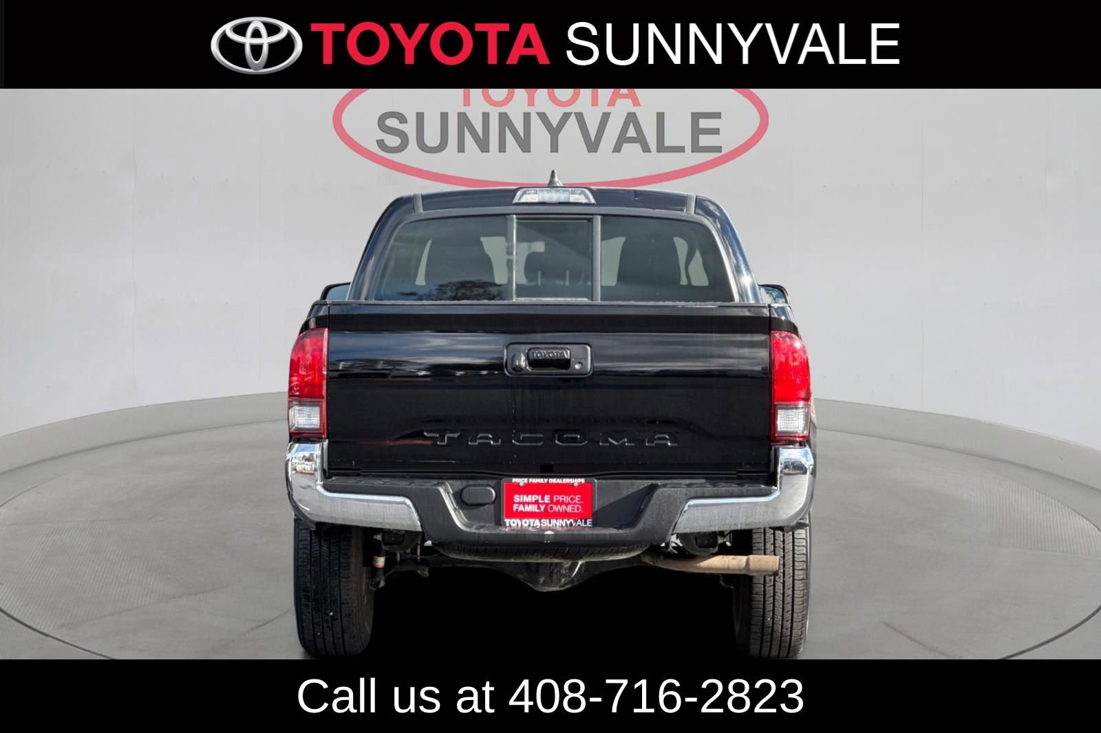 Used 2023 Toyota Tacoma SR5 RWD image 8
