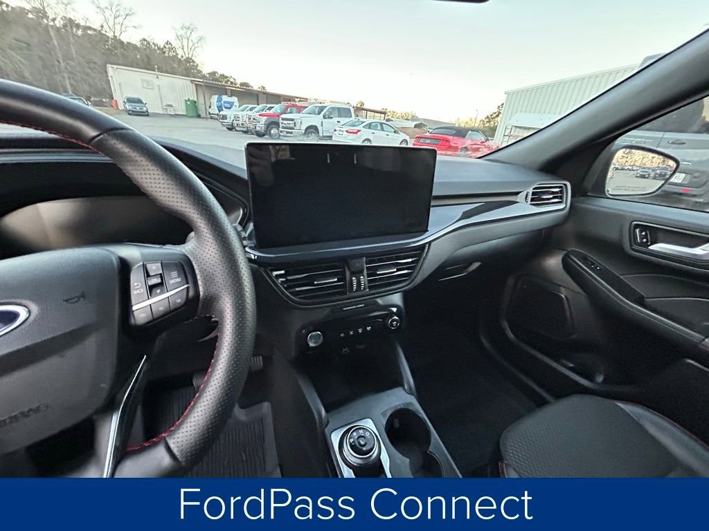 Used 2025 Ford Escape ST-Line w/ Equipment Group 301A image 31