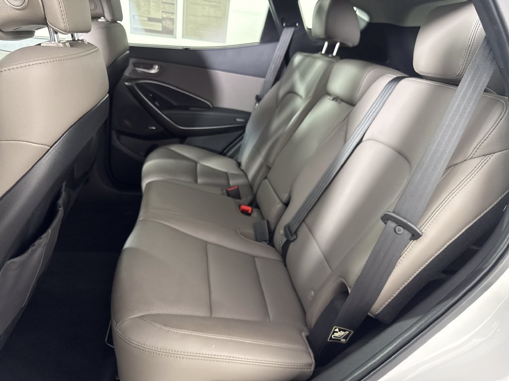 Used 2017 Hyundai Santa Fe Sport FWD image 13
