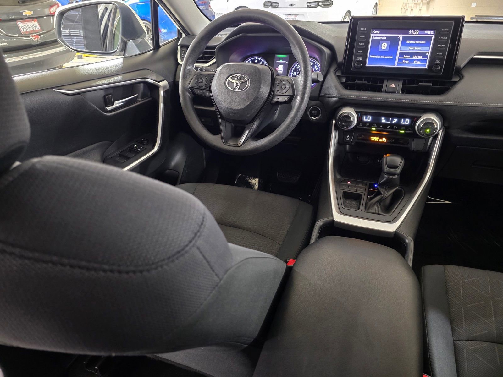 Used 2019 Toyota RAV4 XLE FWD image 19