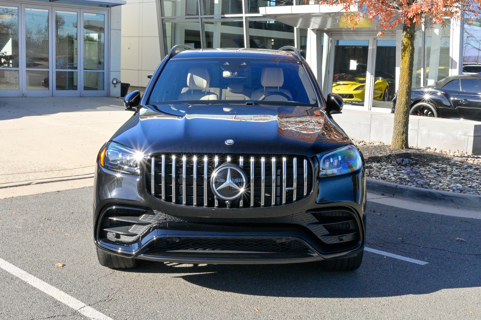Used 2025 Mercedes-Benz GLS 63 AMG 4MATIC image 2