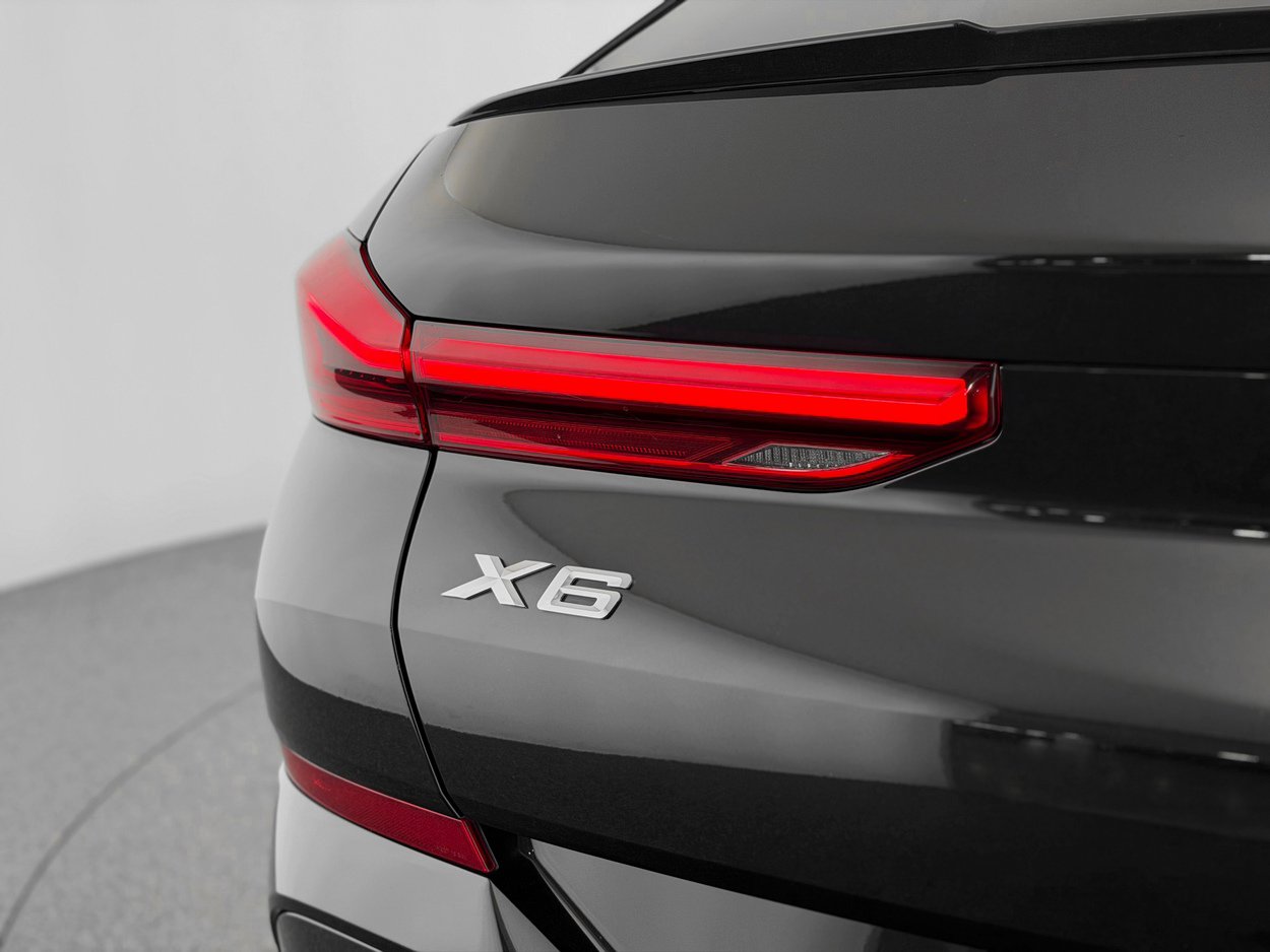 Used 2026 BMW X6 xDrive40i w/ Climate Comfort Package image 40