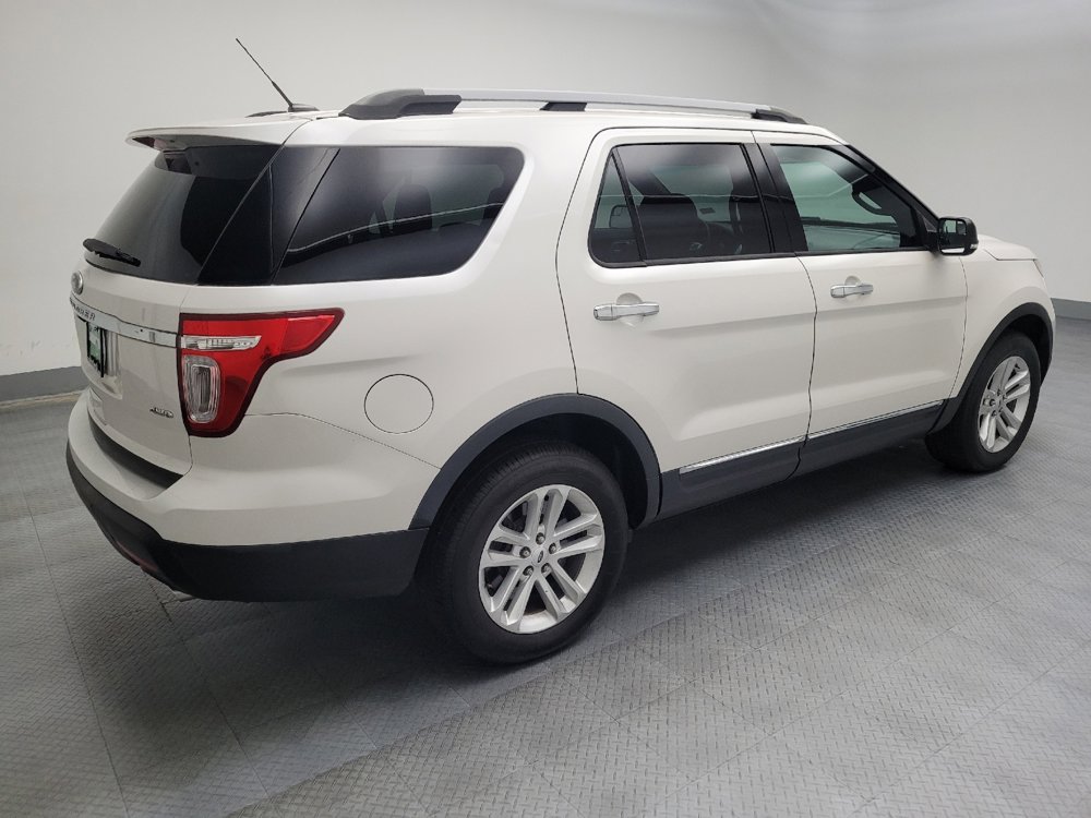 Used 2015 Ford Explorer XLT w/ Equipment Group 202A image 10