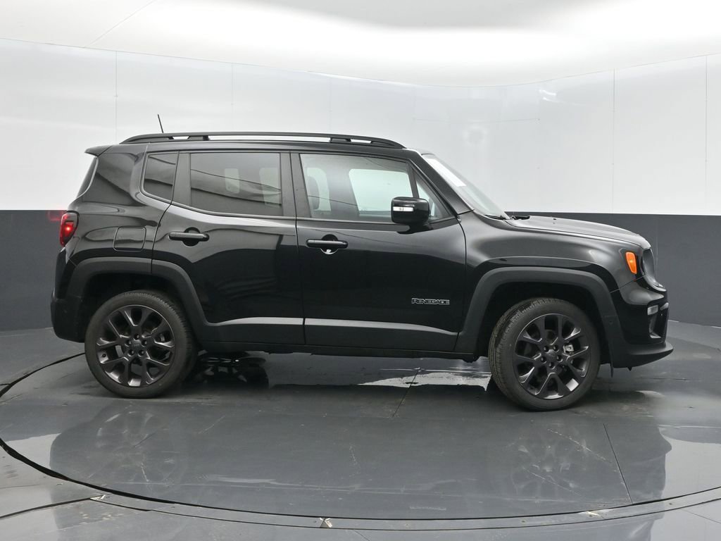 Certified 2023 Jeep Renegade Limited w/ Sun/Sound Group image 8