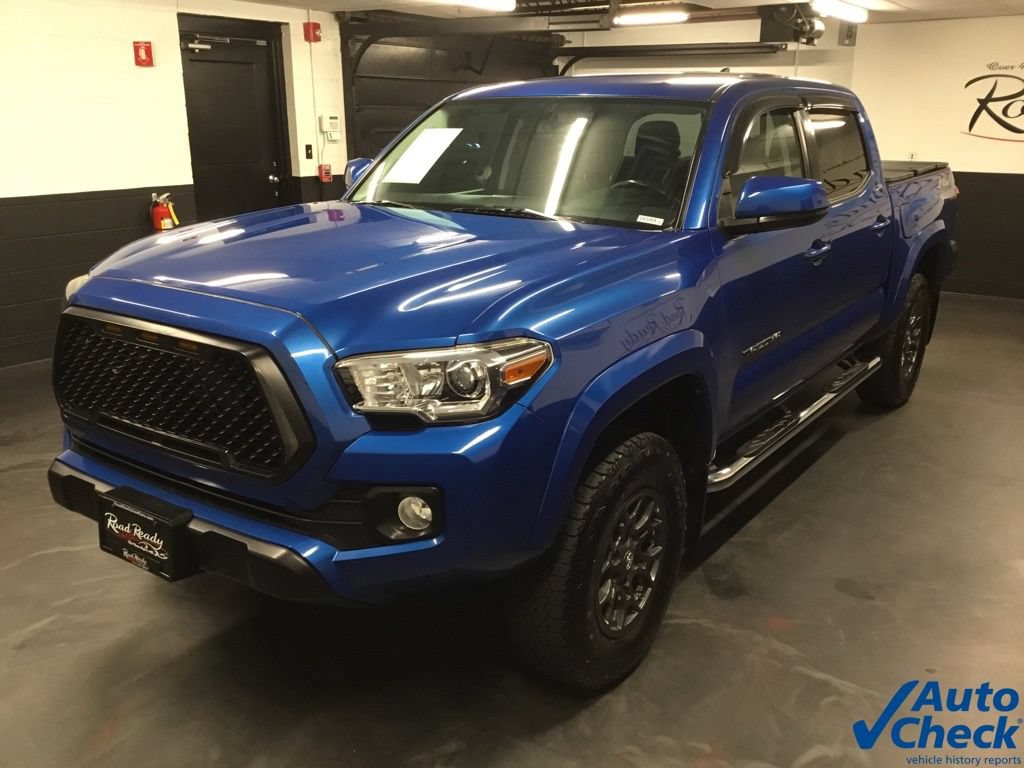 Used 2017 Toyota Tacoma SR5 w/ Tow Package AWD/4WD image 6
