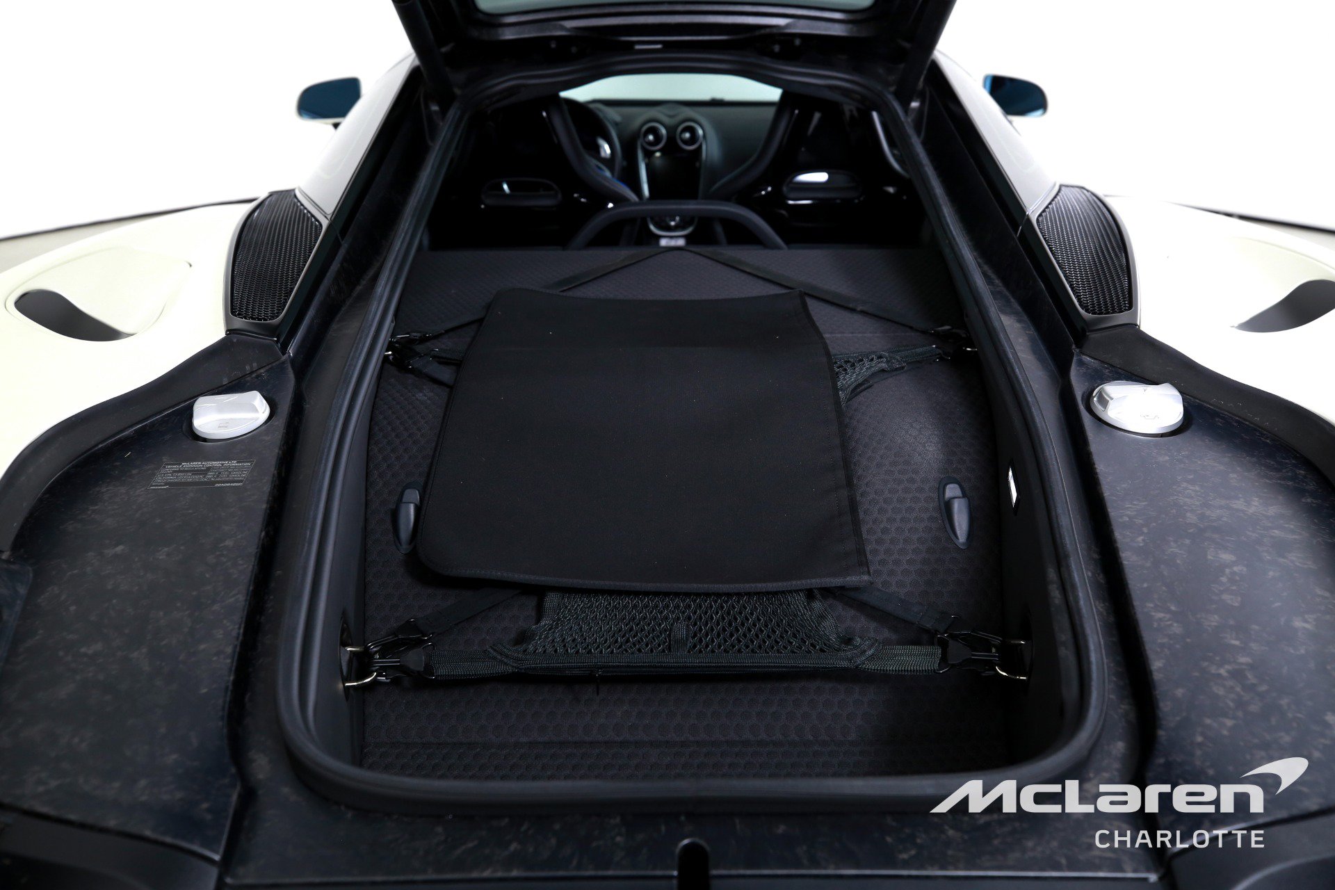 Used 2022 McLaren GT image 22