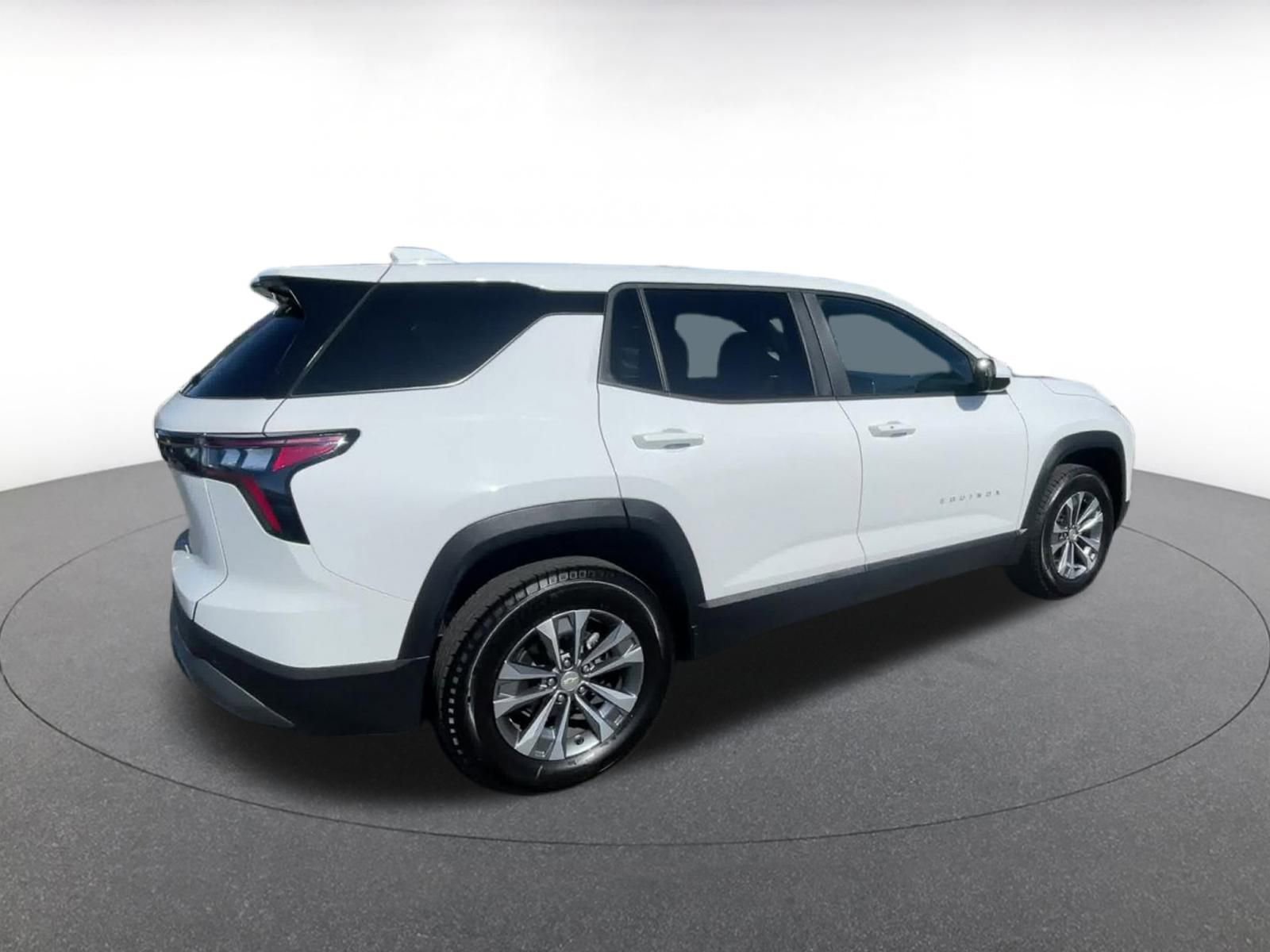 Used 2025 Chevrolet Equinox LT image 15