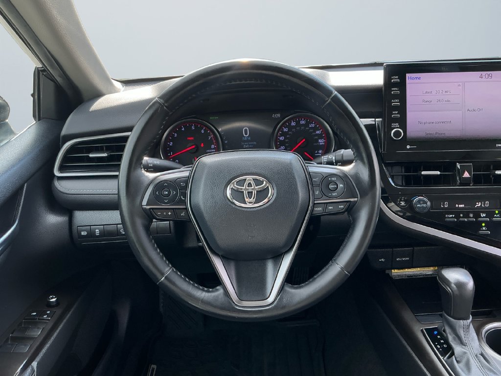 Used 2021 Toyota Camry XSE FWD image 13