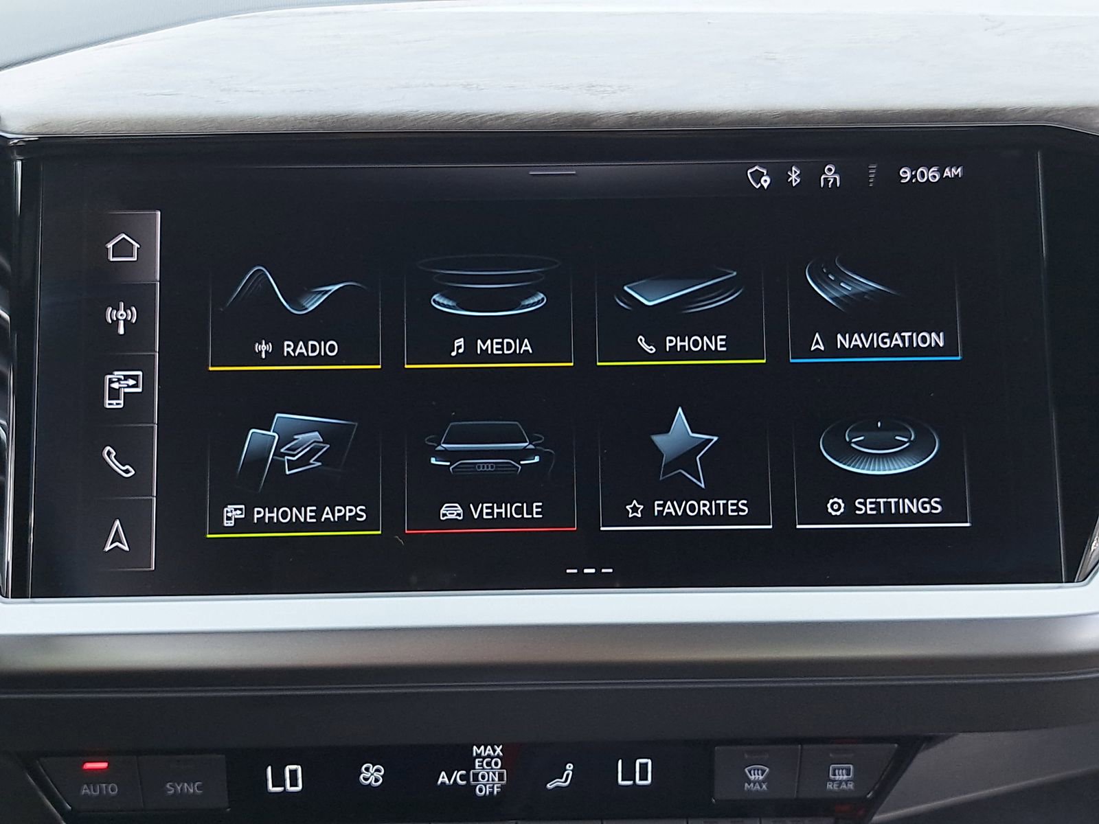 Used 2024 Audi Q4 e-tron Premium Plus image 24