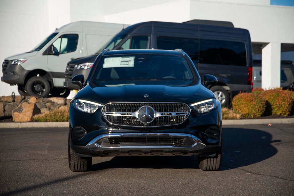 New 2026 Mercedes-Benz GLC 300 4MATIC video 2