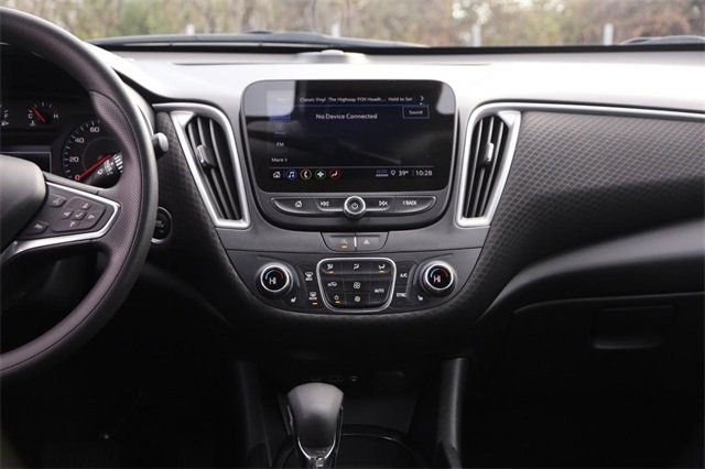 Used 2024 Chevrolet Malibu LT image 24