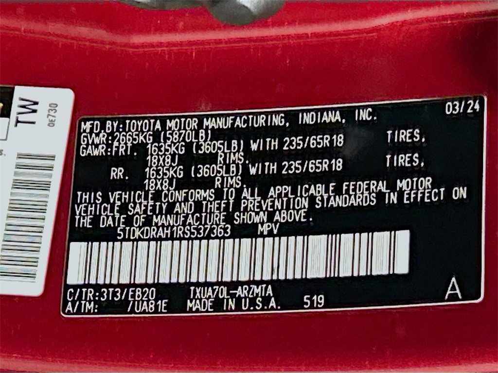 Used 2024 Toyota Highlander XLE image 31