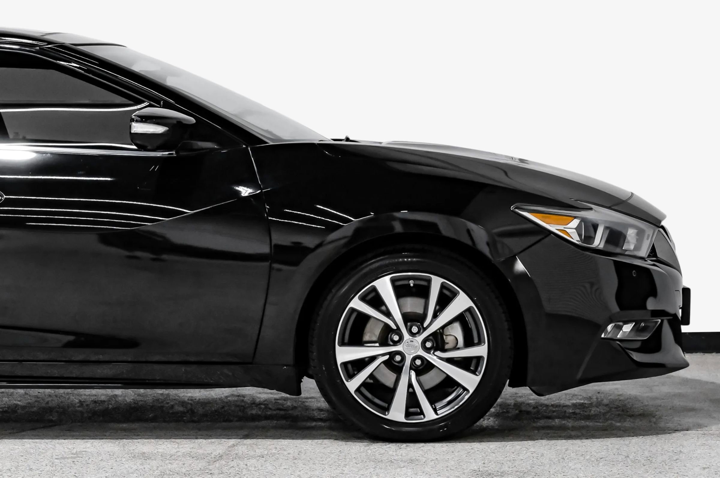 Used 2017 Nissan Maxima Platinum FWD image 13