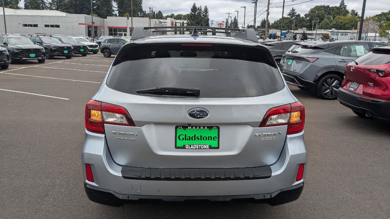 Used 2016 Subaru Outback 2.5i Limited AWD/4WD image 5