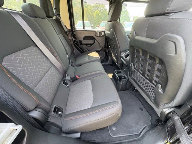 Used 2021 Jeep Gladiator Mojave w/ Cold Weather Group AWD/4WD image 30